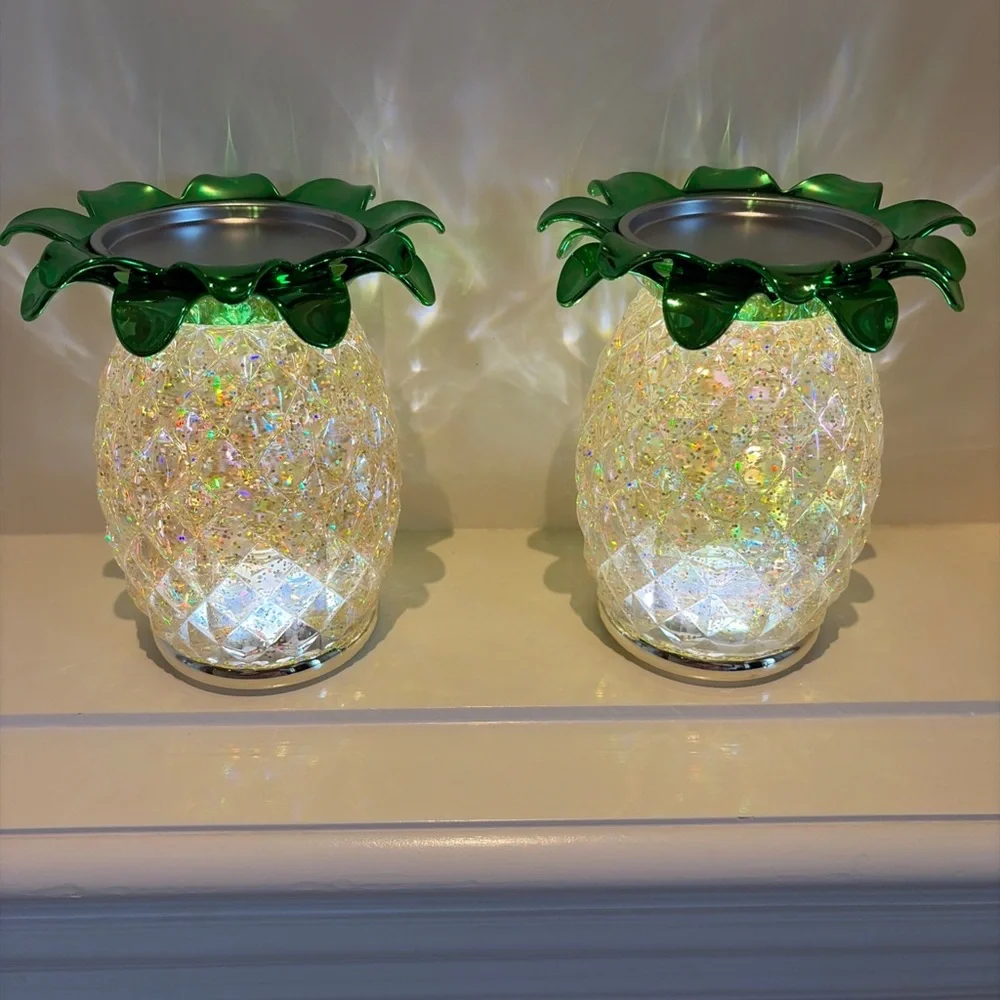 Bath & Body Works Pineapple battery operated sparkle glimmer candle holders